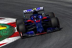 Элбон: У Toro Rosso проблемы с балансом, но мы вернемся в борьбу
