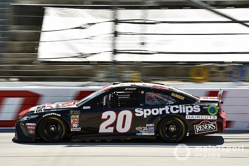  Erik Jones, Joe Gibbs Racing, Toyota Camry Sport Clips Throwback