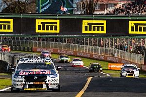 Supercars officials defend Safety Car stance