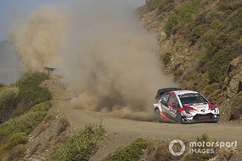 Britanya Rallisi: Meeke hızlı başladı