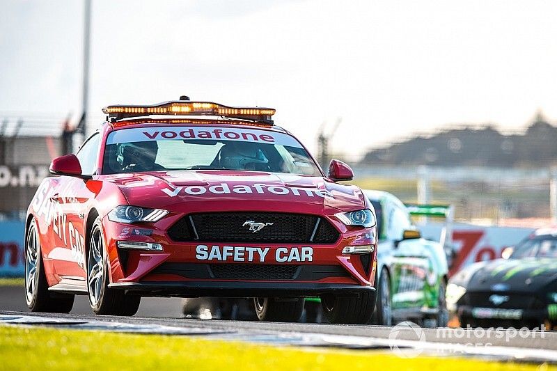 Safety car