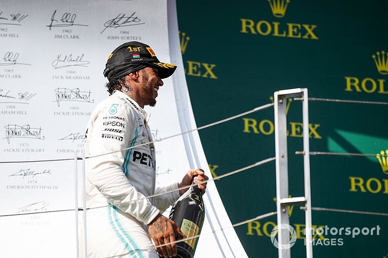 Hamiltont nem igazán érdekli, Rosberg mit mond róla a vlogjában