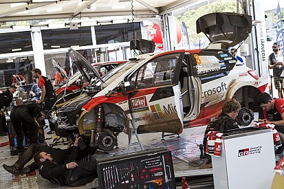 WRC: Tanak fermato da un guasto all'ECU della sua Toyota Yaris
