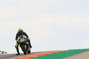 Rossi: "Está llegando gente nueva a Yamaha y necesitamos algo de tiempo"