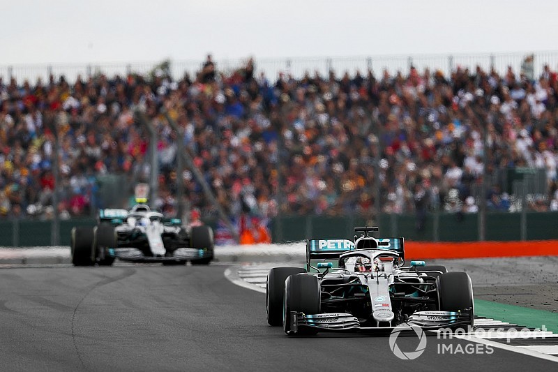 Alasan Hamilton tak lakukan pit stop kedua