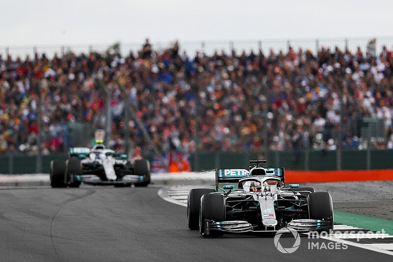Silverstone obserwuje sytuację