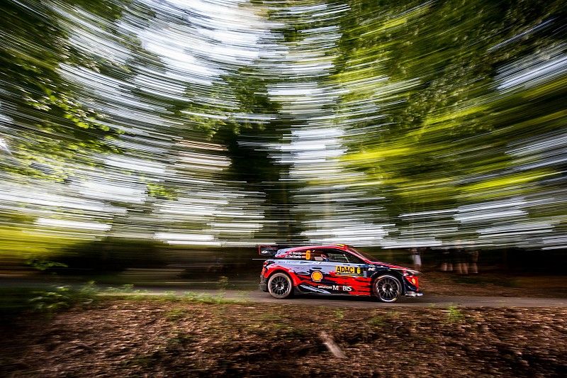 Hyundai s'ajoute deux rallyes, le débat sur les tests continue