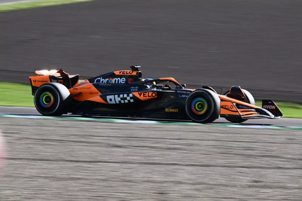 Oscar Piastri, McLaren MCL38 