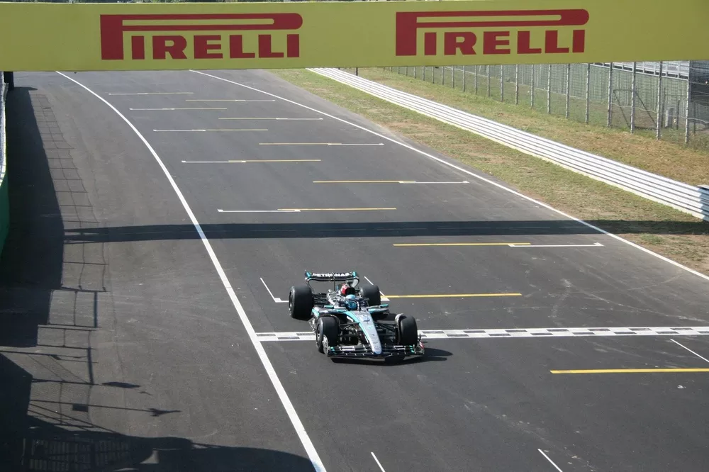 George Russell, Mercedes, Test Pirelli a Monza