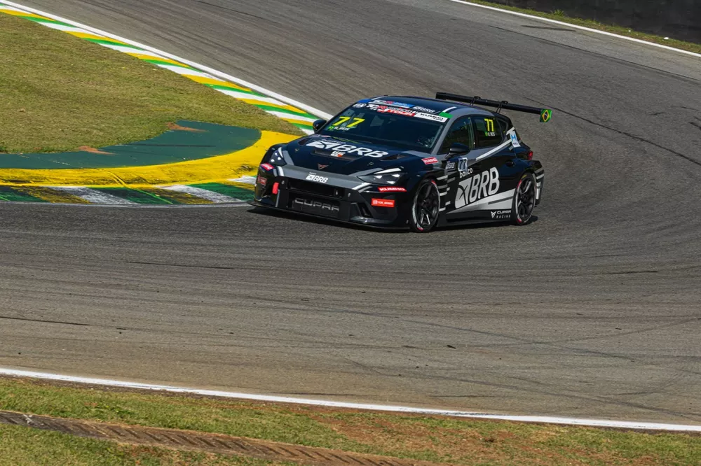 Raphael Reis; TCR South America
