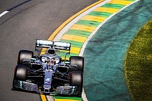 Mercedes logra el doblete en la segunda práctica en Australia