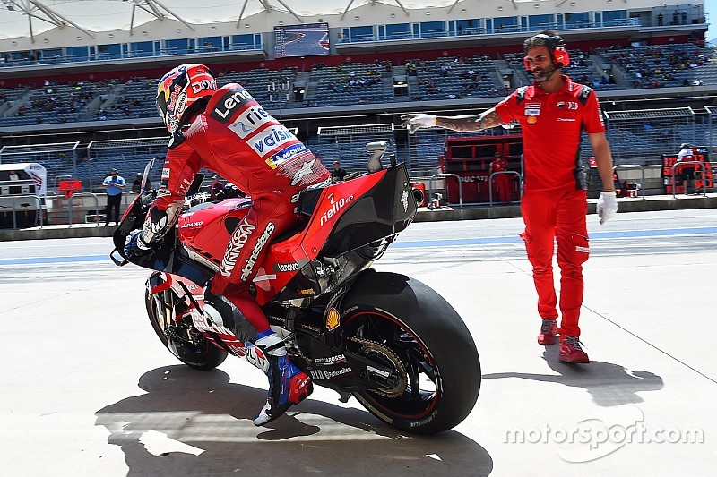 Лидер Ducati жалуется на нежные шины, босс Michelin в ответ цитирует инструкцию