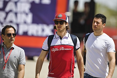 Fotogallery F1: piloti e team si preparano per il GP del Bahrain
