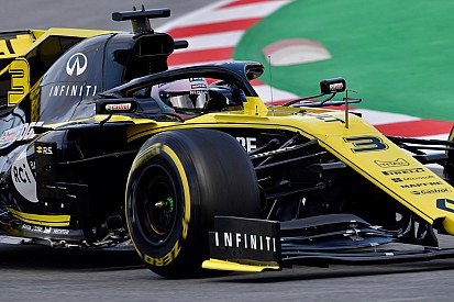 Ricciardo promises "funky", "artistic" helmet design
