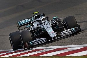 Bottas lidera último treino livre da F1 na China em sessão interrompida por forte batida