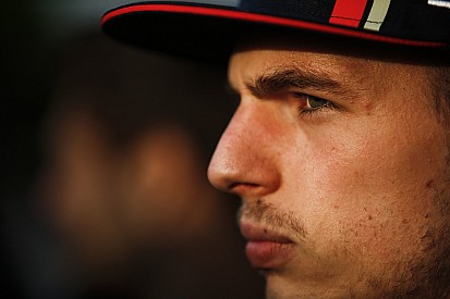 Verstappen marah dengan kelakuan rival di Q3