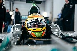 Gutiérrez prueba el Mercedes campeón de 2015