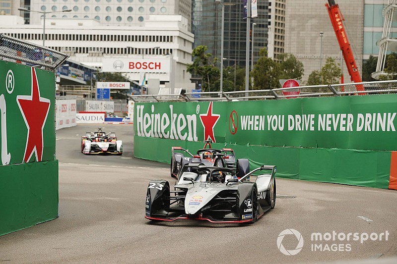 Buemi szerint nem fair, ahogy Sanyában bántak velük