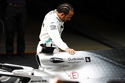 Hamilton, Ferrari'nin şampiyonluk savaşında olacağından emin