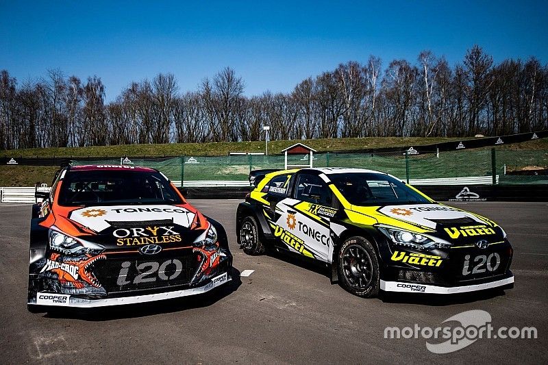 Rallycross przy sztucznym oświetleniu