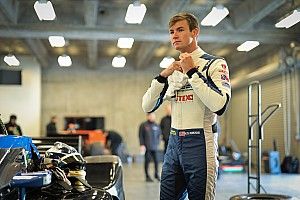Foyt signs Indy Lights champ Kirkwood full-time for 2022