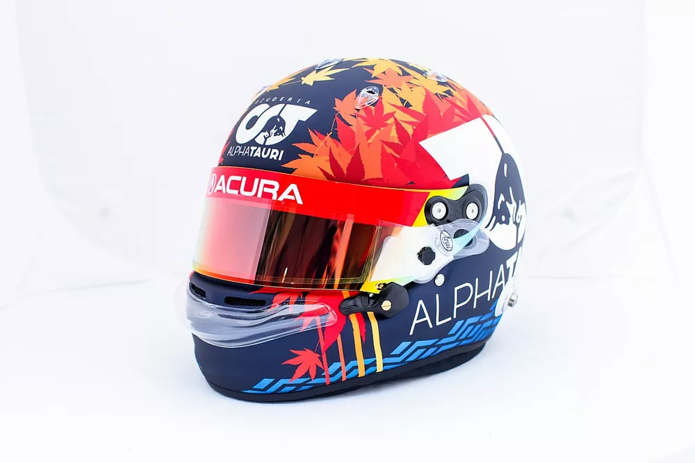 2年ぶり開催のF1アメリカGP、特別ヘルメット多数登場。角田裕毅は日本