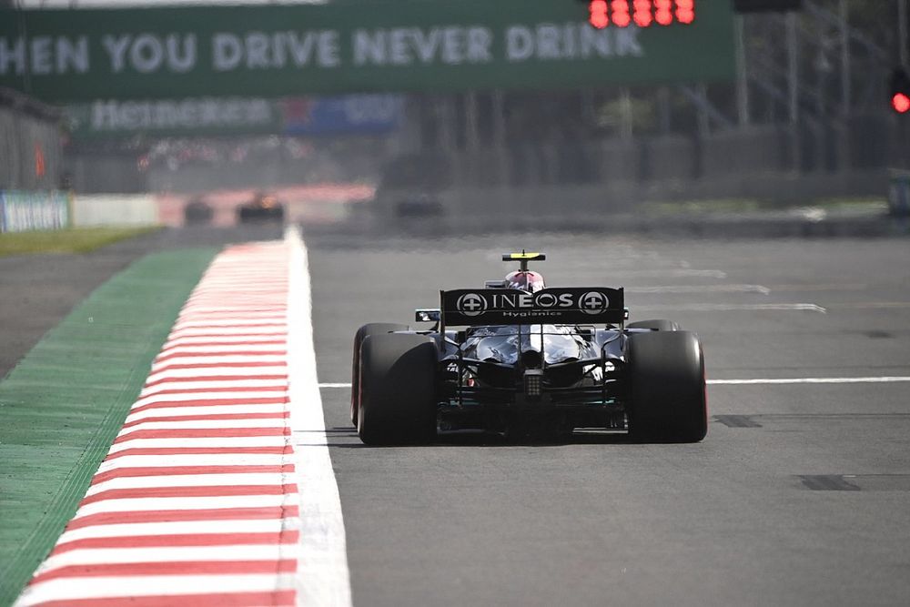 Bottas deja boquiabierto a Red Bull con la pole en México