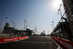 高速のストリートコースは危険がいっぱい? サインツJr.「マーシャルを信頼しないと……」