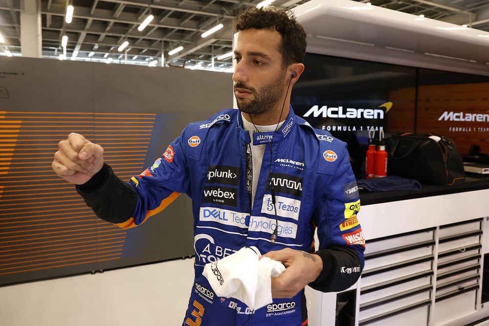 Ricciardo, Avustralya'ya dönüşünde 'iki hafta boyunca bir otel odasının tavanına bakacak'