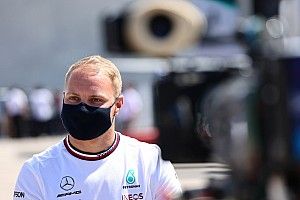 Bottas eladja a V8-as közúti Mercedesét