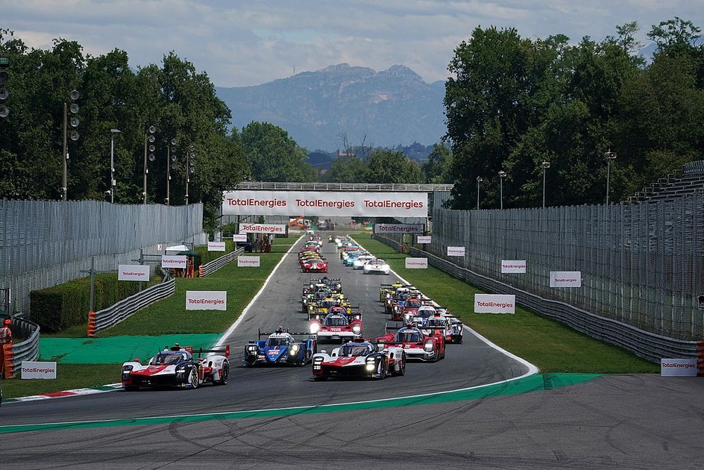 WEC, Monza, 3a Ora: Toyota davanti ad Alpine, Glickenhaus terza!