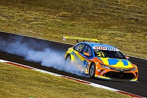 Stock Car: pole Camilo e Ramos celebram dobradinha com Toyota em Cascavel