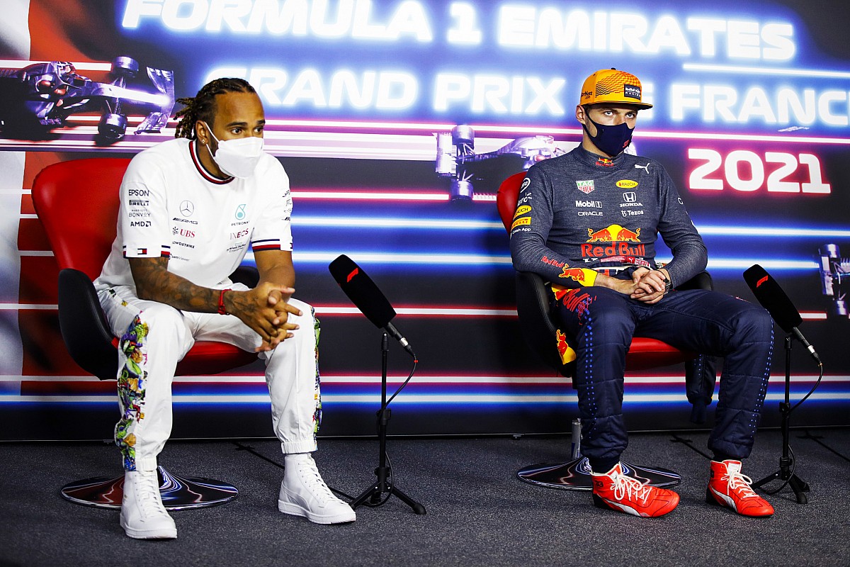 Meglepő, miről beszélgetett Verstappen és Hamilton a Francia Nagydíj után