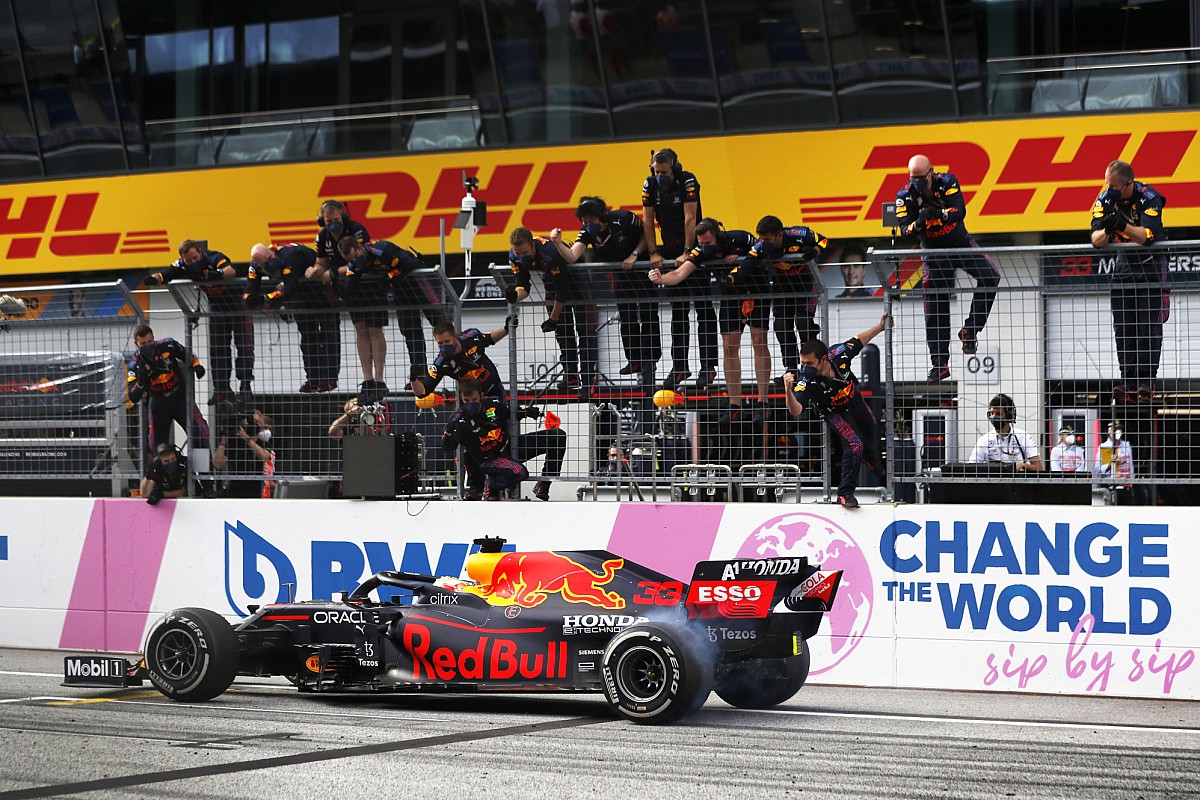 Doornbos: Niks mis met 'waanzinnige’ burnout Verstappen