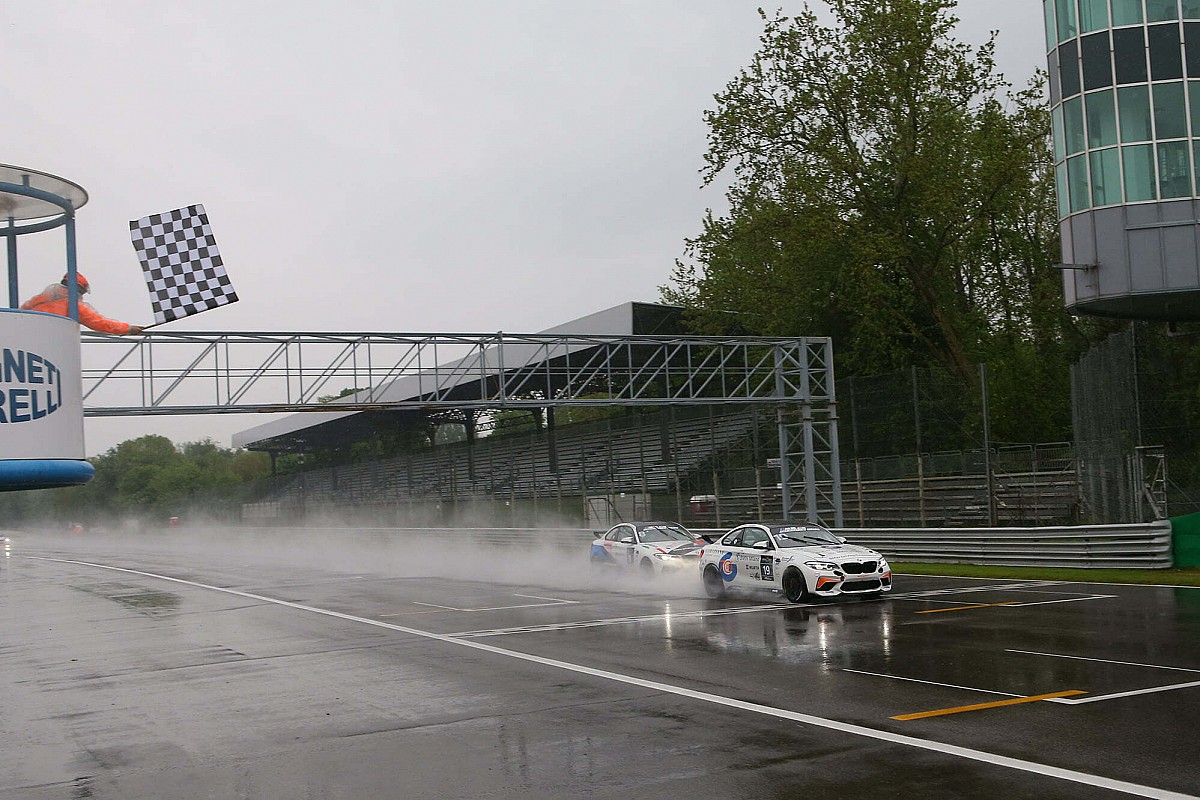 BMW M2 CS Cup: esordio a Monza, vincono Zanin e Sandrucci