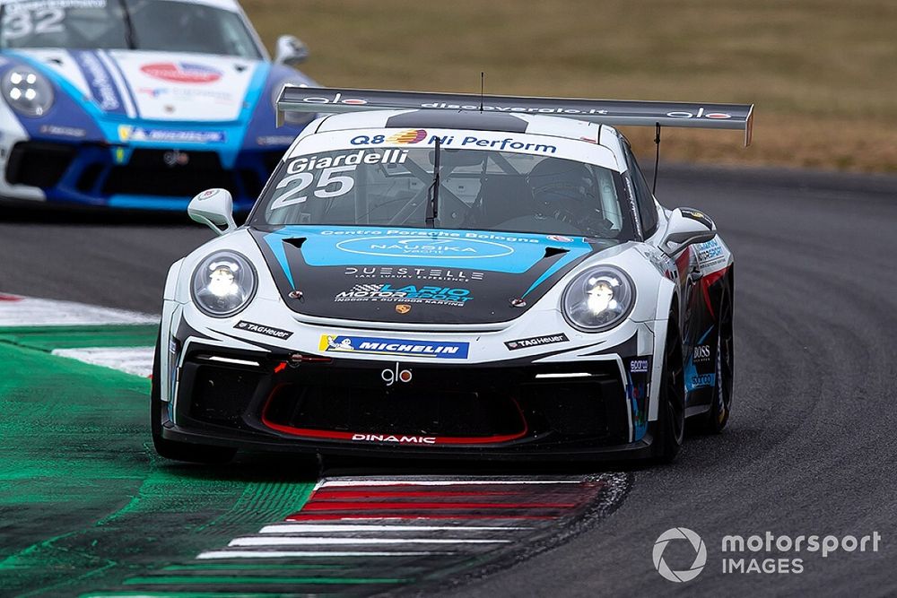 Carrera Cup: weekend molto positivo per Giardelli al Mugello