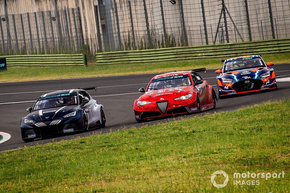 Pure ETCR, Vallelunga: il primo Re è Azcona con la Cupra