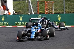 Ross Brawn Puji Duel Fernando Alonso dengan Lewis Hamilton