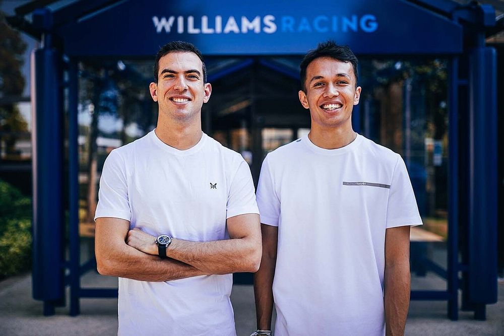 ¡Alex Albon vuelve a la F1 para 2022 con Williams!