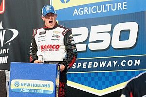 Allmendinger wins wild Michigan Xfinity race in three OTs