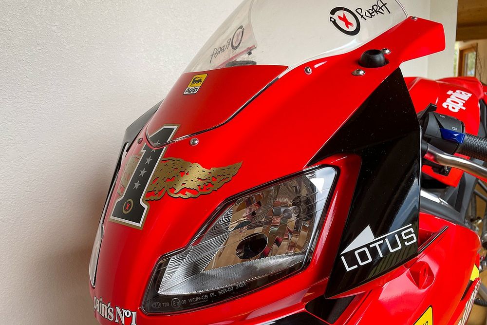 La Aprilia 'edición Lorenzo' a estrenar, vendida por 6.650 euros