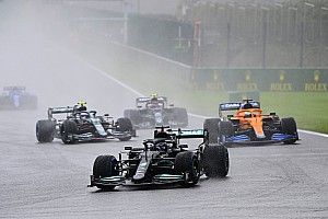 Hamilton: "Piste çıkmak çok tehlikeli"