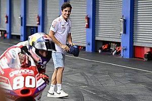 Márquez advierte a los pilotos jóvenes por las redes sociales