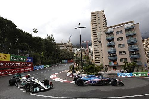 Ocon critica su penalización por el toque con Hamilton en Mónaco
