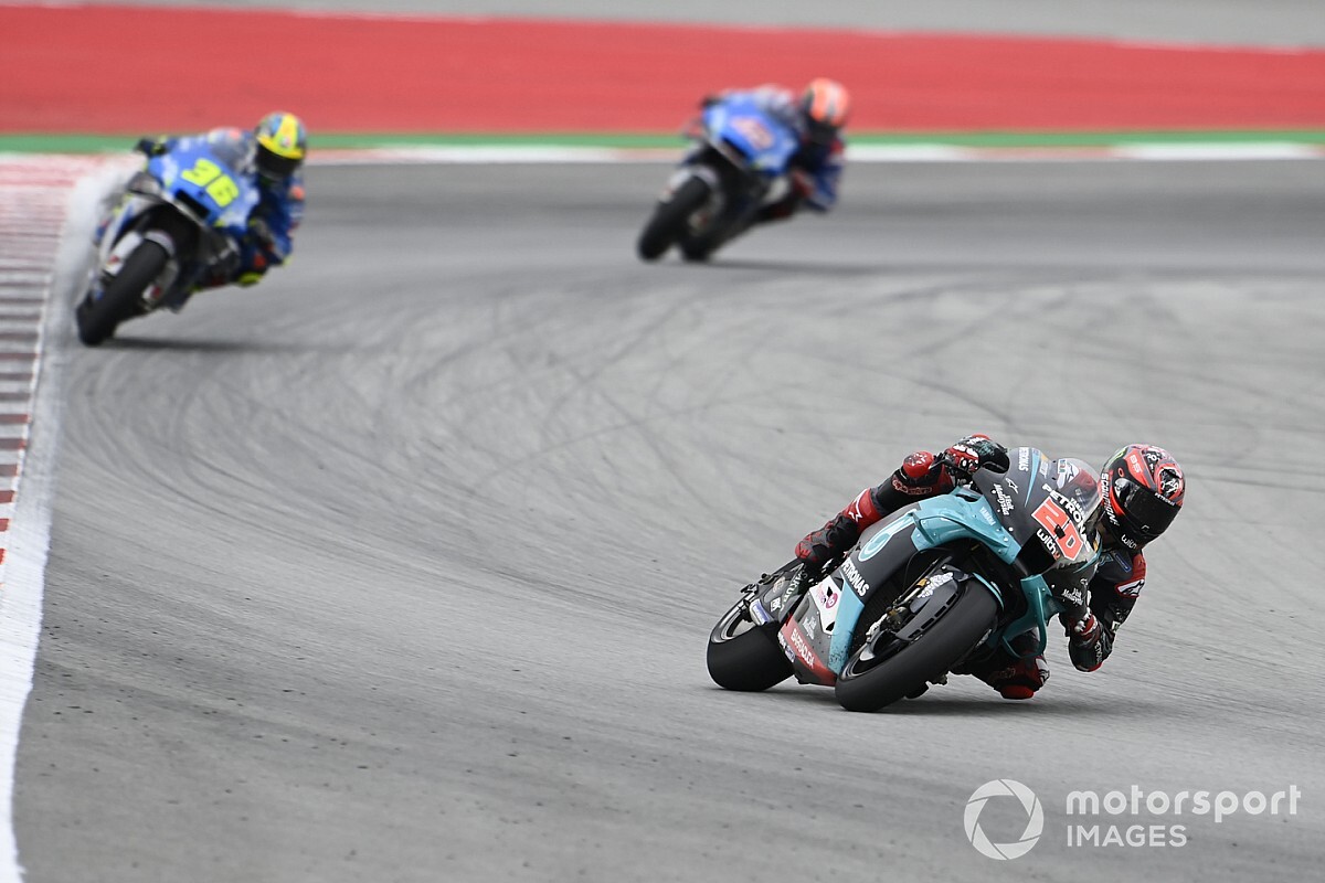 MotoGP Barcelona: Quartararo gewinnt, Rossi stürzt auf Position zwei liegend