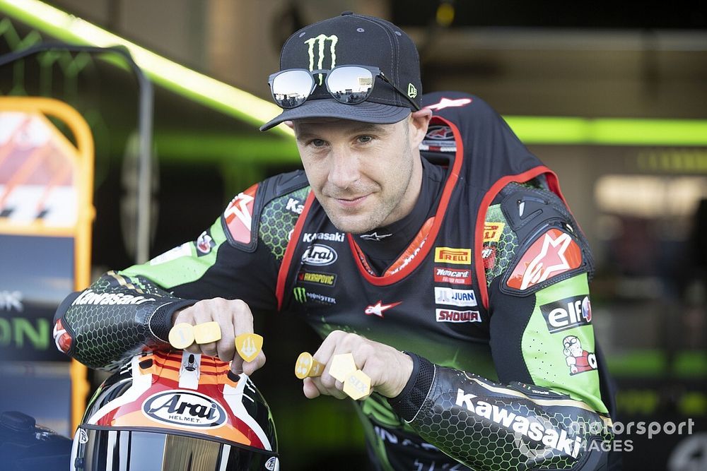 Jonathan Rea, Kawasaki Racing Team celebrates his sixth World Championship, with six gold rings