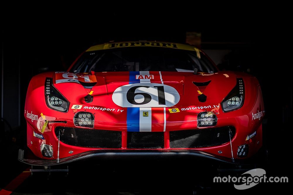 GALERIA: Confira as primeiras fotos do paddock e dos carros que disputarão as 24 Horas de Le Mans