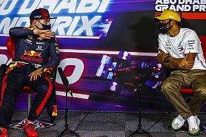 Verstappen, 2022 Mercedes iddiaları yerine 2021'e odaklanıyor