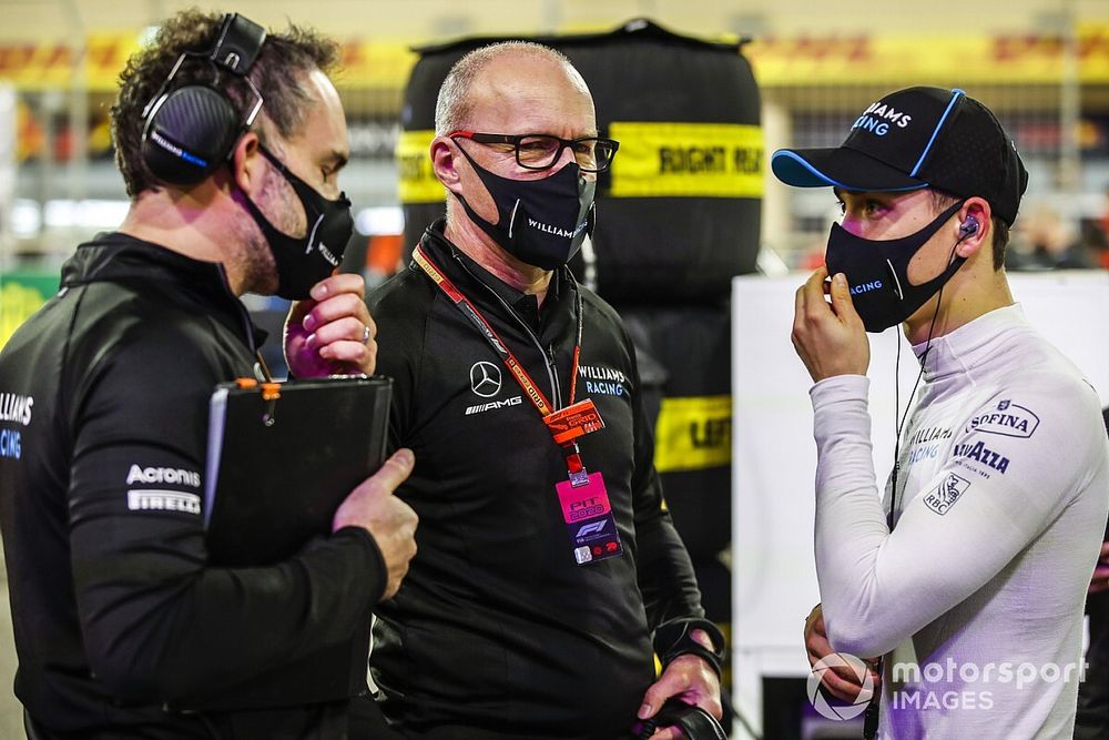 A Williams munkahelyeit a csapat eladása mentette meg – Roberts