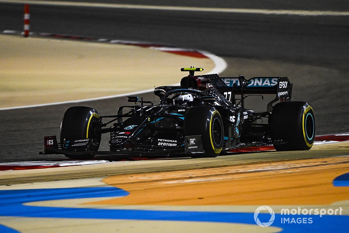 Waarom Mercedes maar drie banden wisselde bij laatste stop Bottas